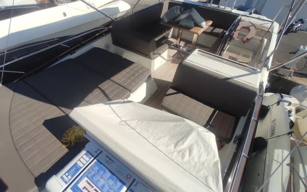 slider 4 Jeanneau Prestige 520 Fly - null