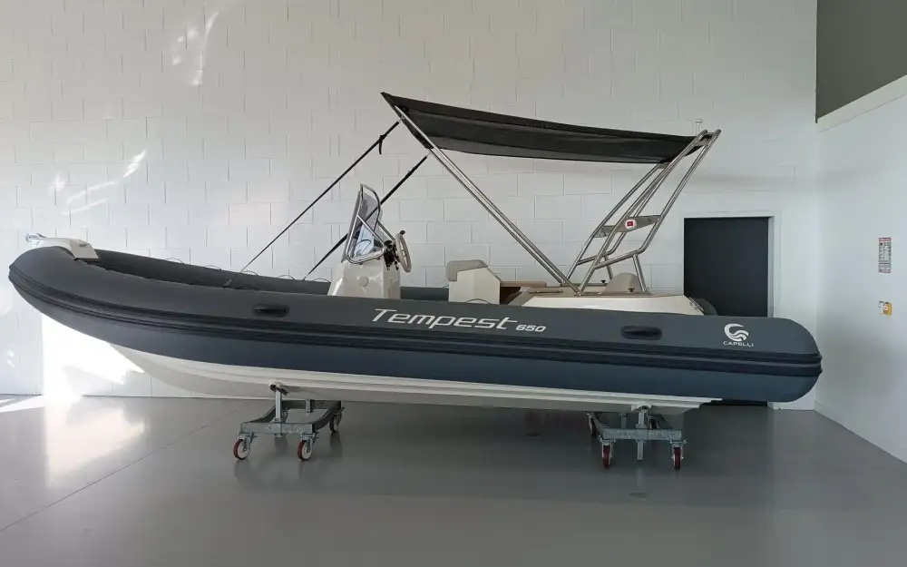slider 2 Capelli Tempest 650