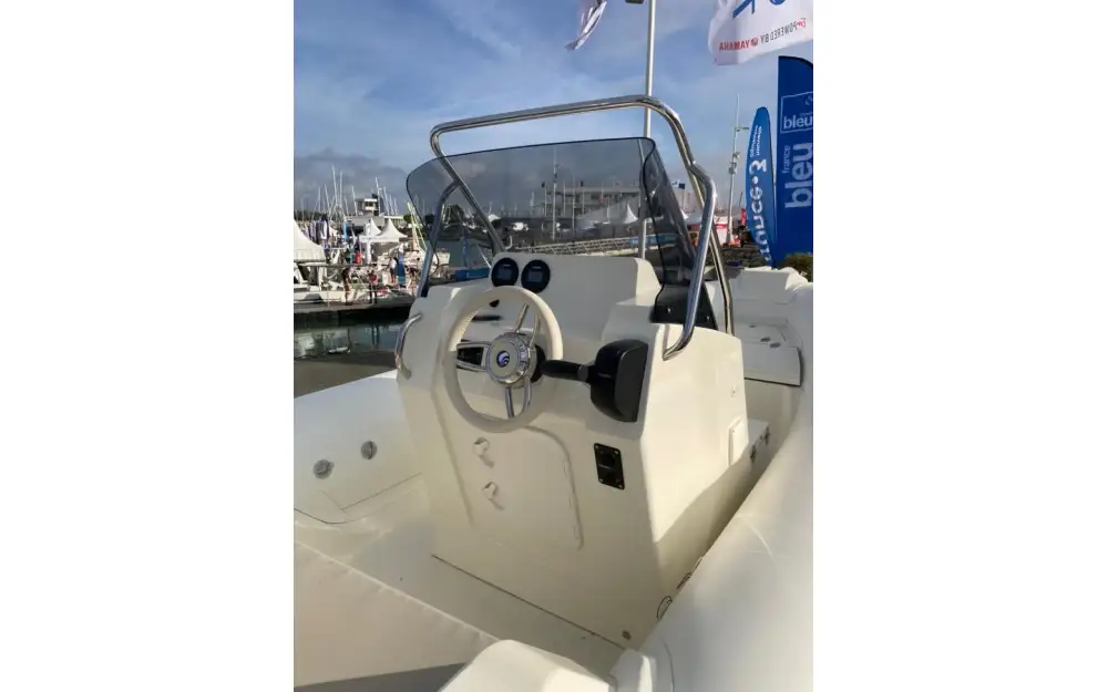 slider 1 Capelli Tempest 480