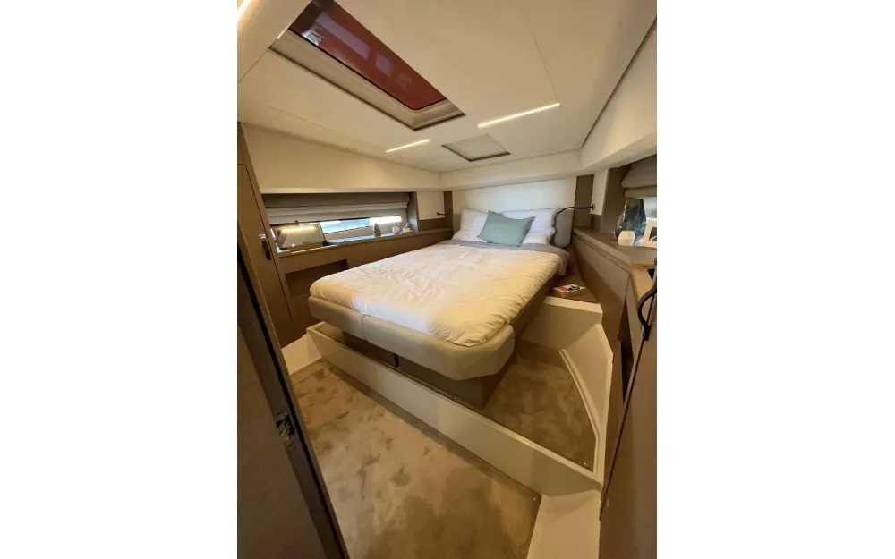 slider 25 Jeanneau Prestige 460 Fly - null