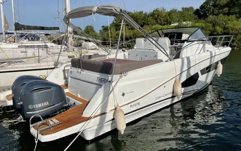 slider 1 Jeanneau Cap Camarat 10.5 WA - null