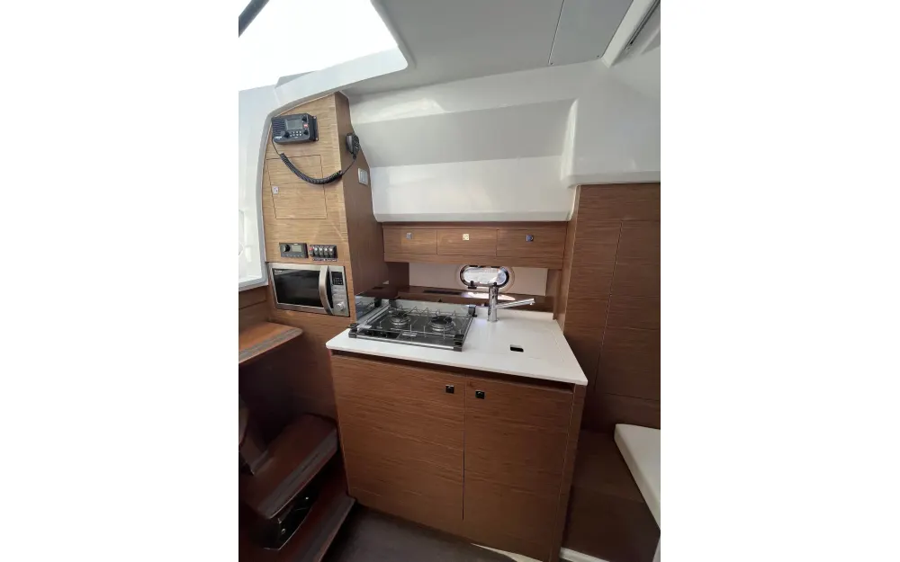 slider 3 Jeanneau Cap Camarat 10.5 WA - null