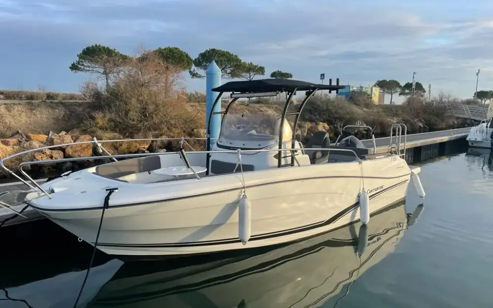 JeanneauCap Camarat 7.5 CC Serie 2