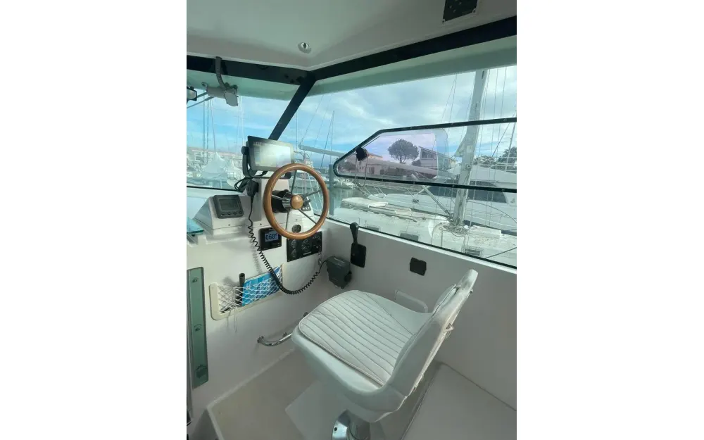 slider 12 Delphia  1050 Escape - null