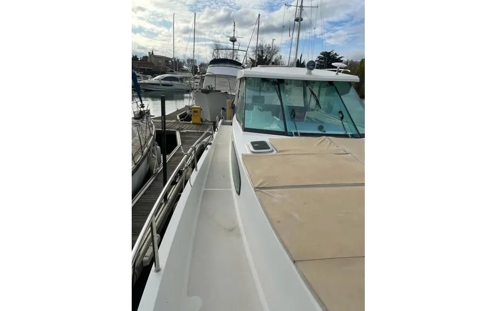 slider 14 Delphia  1050 Escape - null