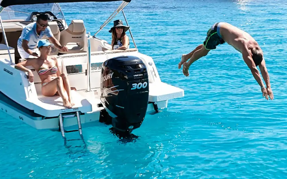 slider 3 Quicksilver Activ 755 Sundeck