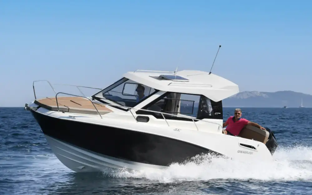 QuicksilverActiv 705 Weekend