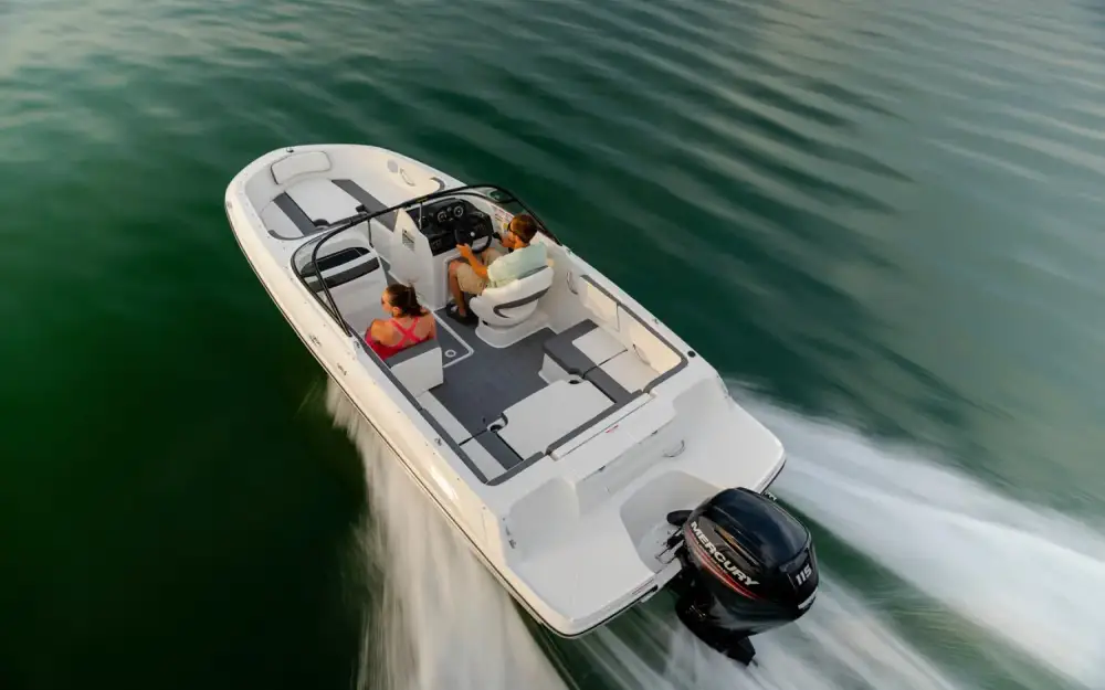 slider 2 Bayliner VR4 OB