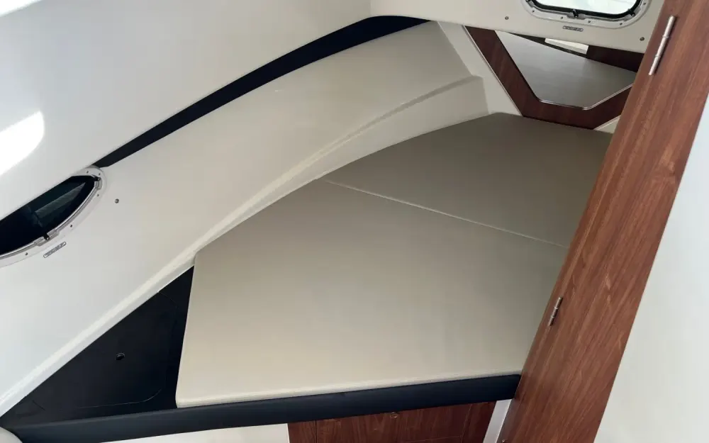 slider 11 Quicksilver  905 Pilothouse - null