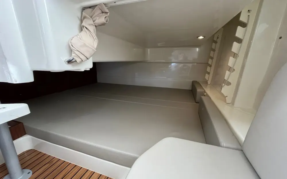 slider 17 Quicksilver  905 Pilothouse - null
