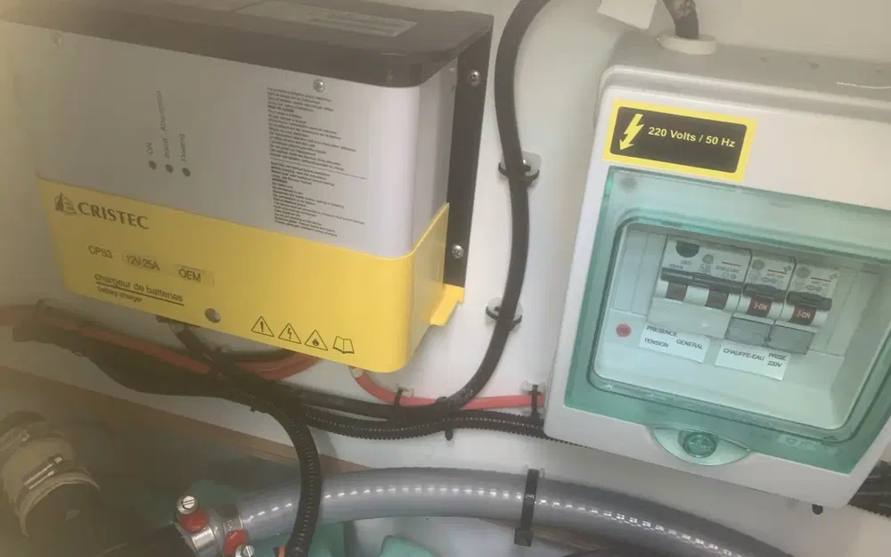 slider 27 Jeanneau Merry Fisher 855