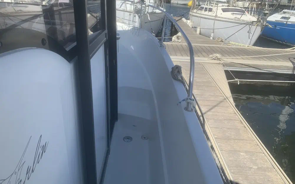 slider 2 Jeanneau Merry Fisher 855