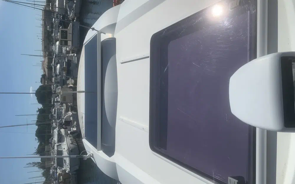 slider 6 Jeanneau Merry Fisher 855