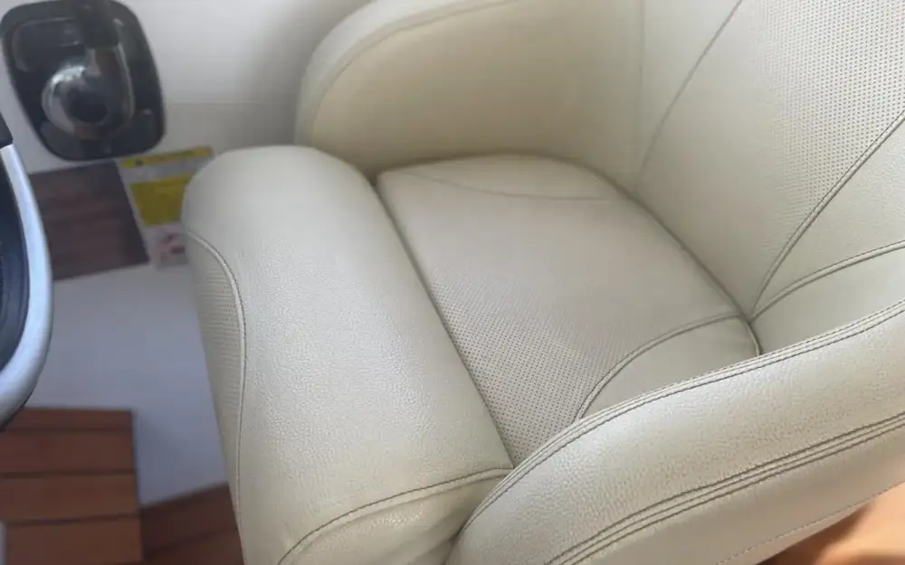 slider 25 Beneteau Antares 30 Fly