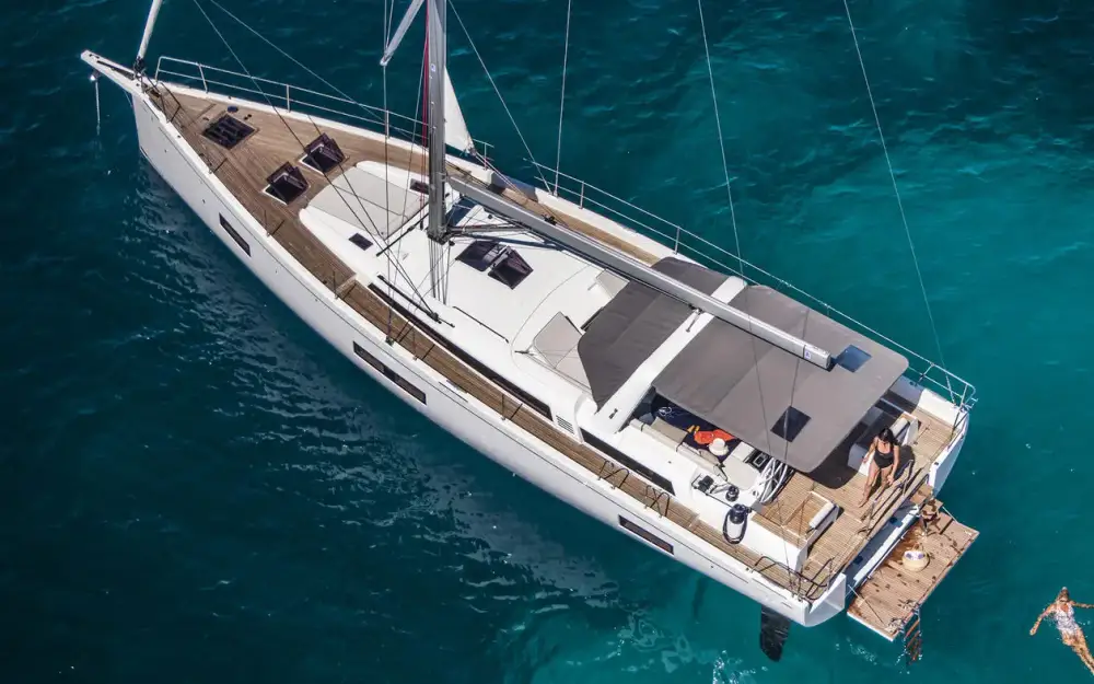 slider 2 Beneteau Oceanis 54