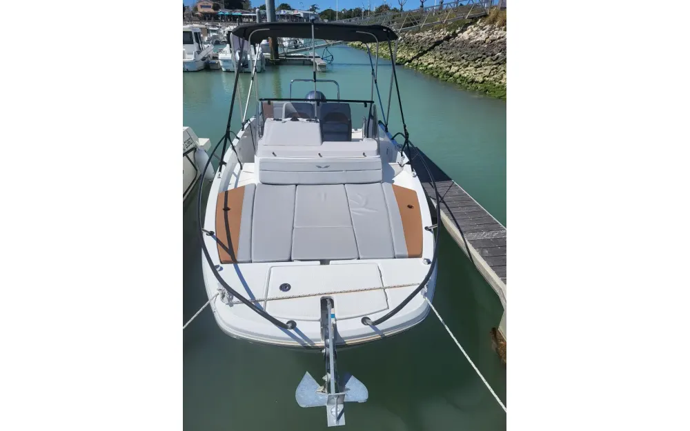 BeneteauFlyer 7 SUNdeck