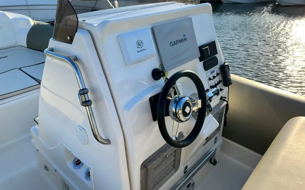 slider 5 Joker Boat Clubman 26