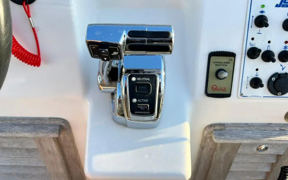 slider 8 Joker Boat Clubman 26