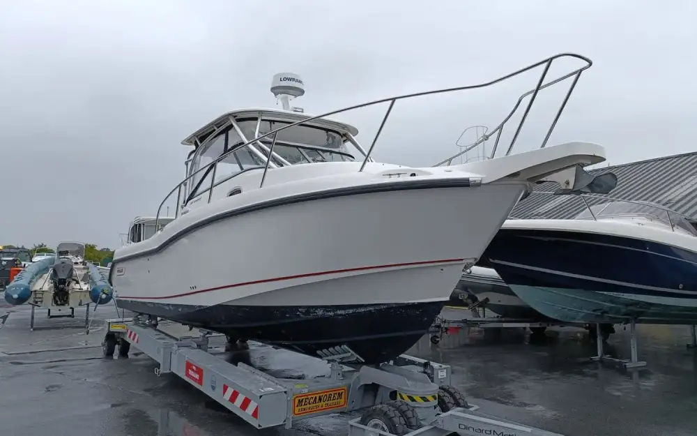 slider 5 Boston Whaler  285 Conquest