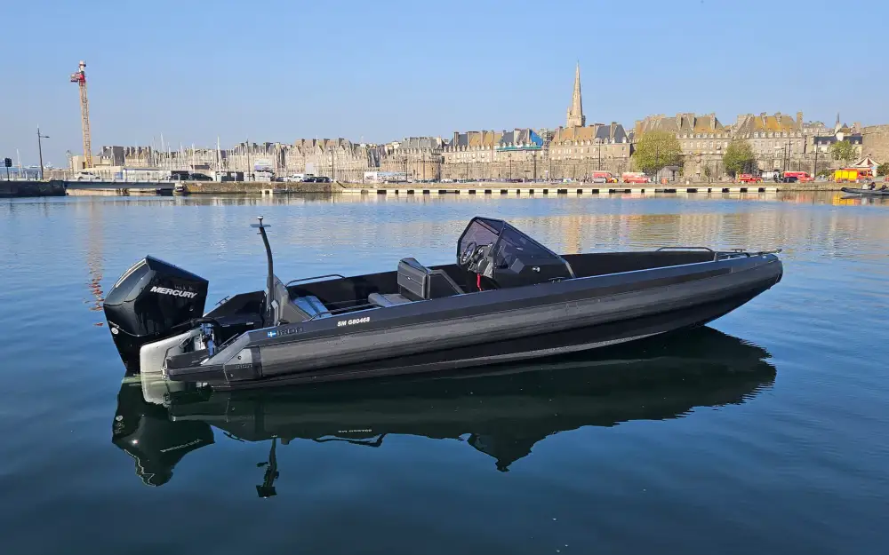 slider 1 Iron Boats  767