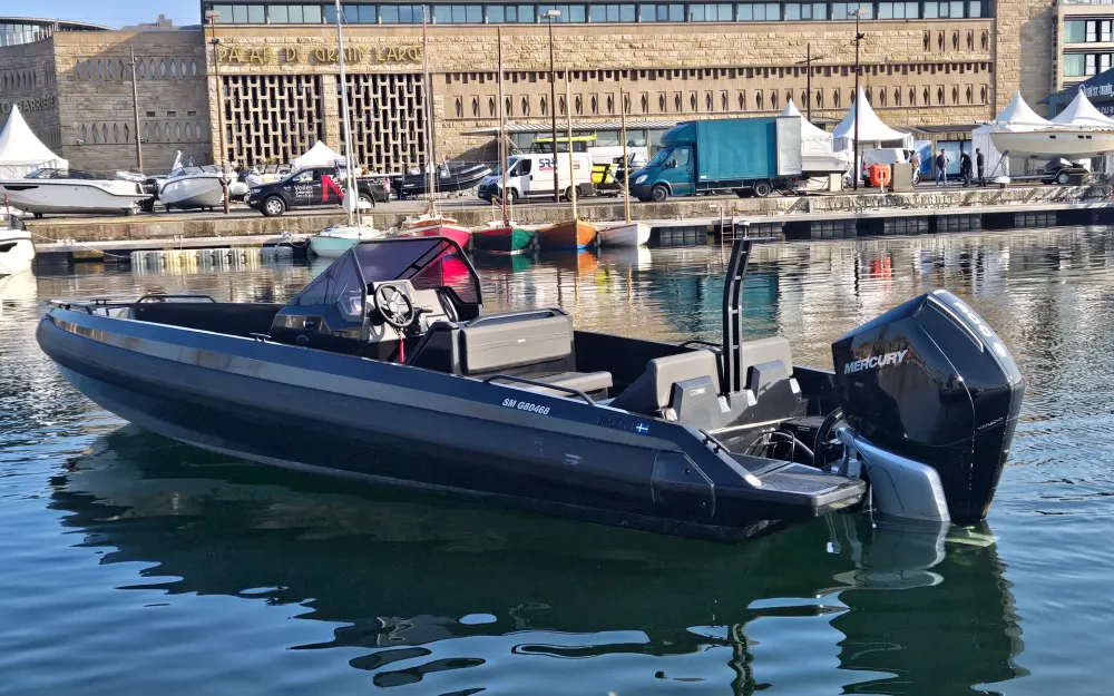 slider 6 Iron Boats  767 - null