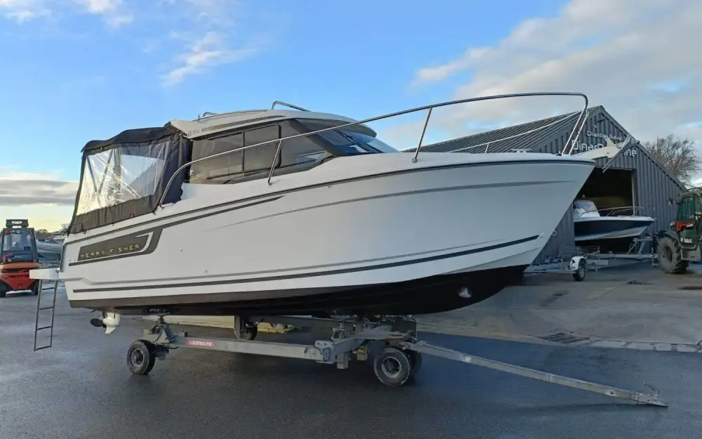 slider 14 Jeanneau Merry Fisher 695