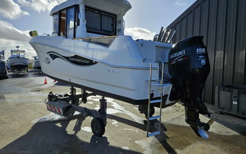 slider 1 Beneteau Barracuda 7 - null