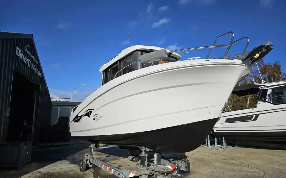 slider 4 Beneteau Barracuda 7 - null