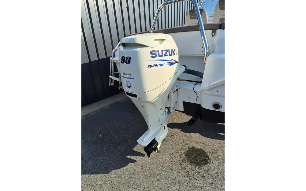 slider 12 Jeanneau Cap Camarat 5.5 CC Serie 2