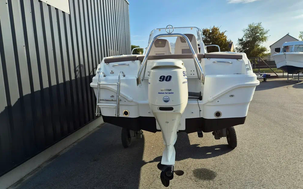 slider 5 Jeanneau Cap Camarat 5.5 CC Serie 2