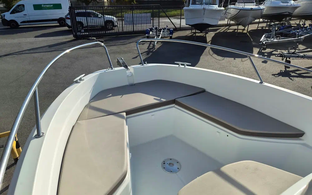 slider 7 Jeanneau Cap Camarat 5.5 CC Serie 2