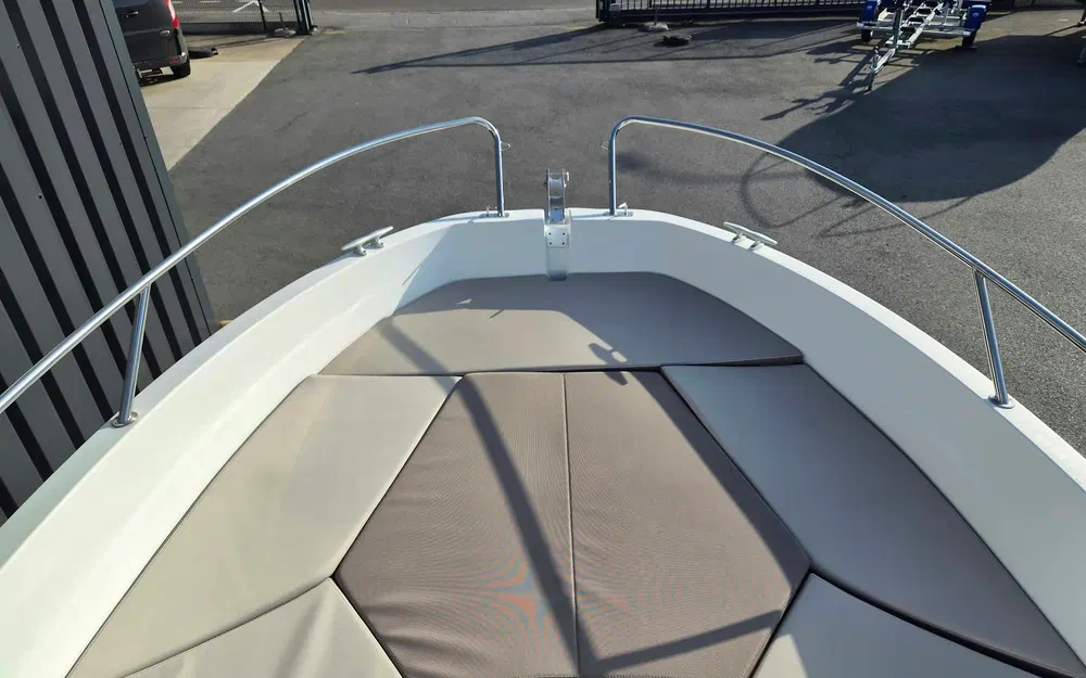 slider 8 Jeanneau Cap Camarat 5.5 CC Serie 2
