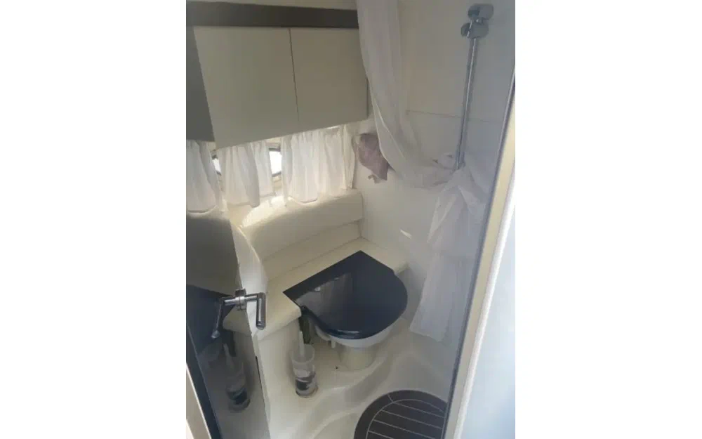 slider 6 Beneteau Antares 600 HB