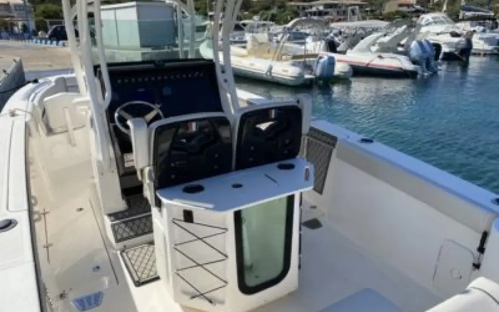 slider 3 Beneteau Antares Serie 9