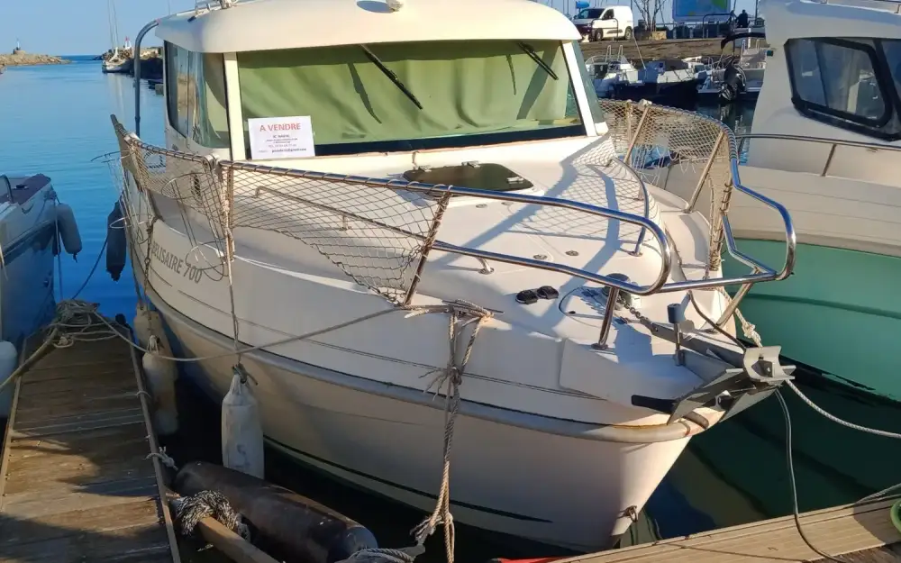 Mery NauticBelisaire 700