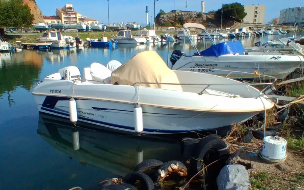 slider 0 Beneteau Flyer 550 Open S2