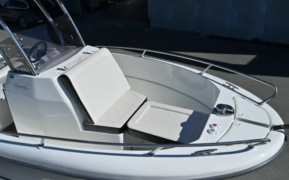 slider 5 Ocqueteau Ostrea 600 T-Top