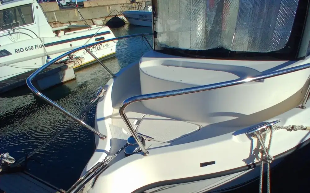 slider 3 Quicksilver Captur 690 Arvor