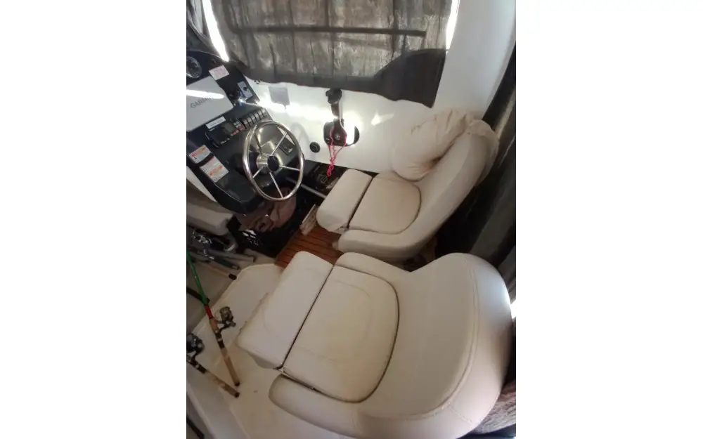 slider 5 Quicksilver Captur 690 Arvor