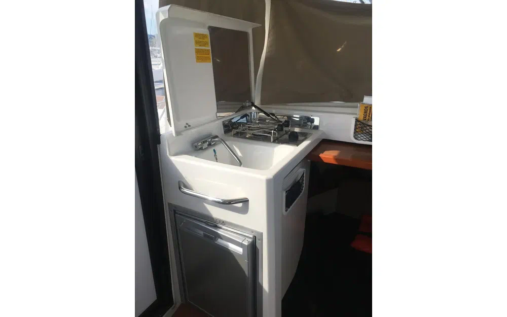 slider 11 Jeanneau Merry Fisher 855