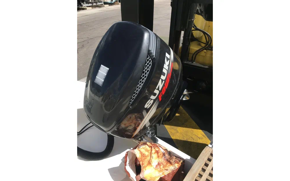 slider 10 Jeanneau Cap Camarat 755