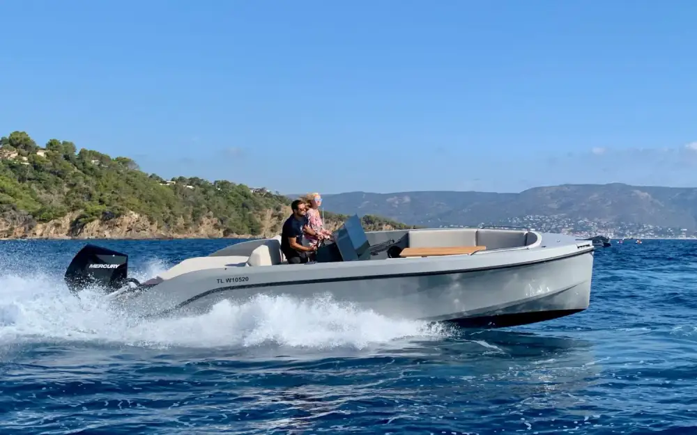 Rand BoatsPlay 24