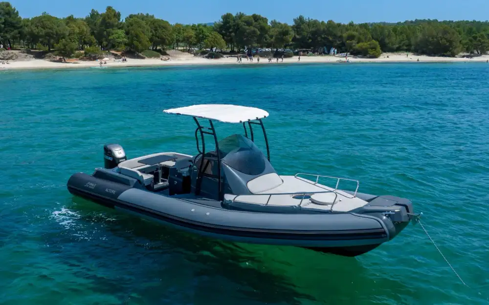 FanaleAltore 900 Cabine