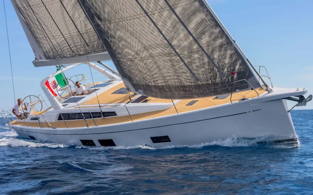Grand SoleilGrand Soleil 52 LC
