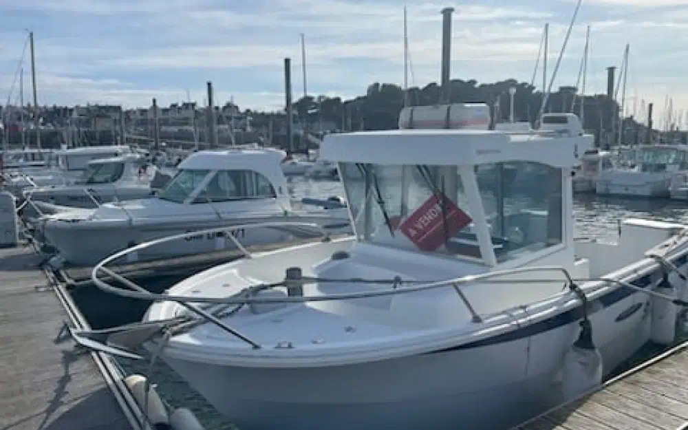 BeneteauAntares 700 Fishing