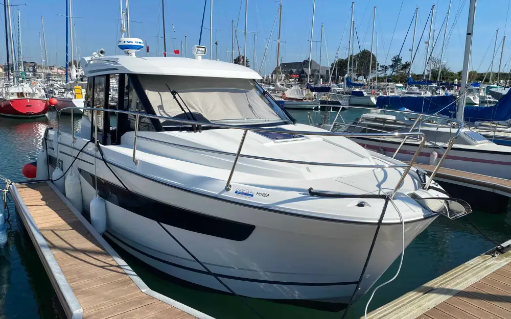 JeanneauMerry Fisher 895 Offshore