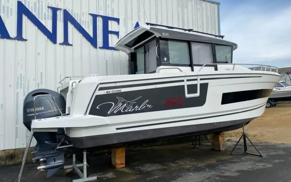 JeanneauMerry Fisher 895 Marlin