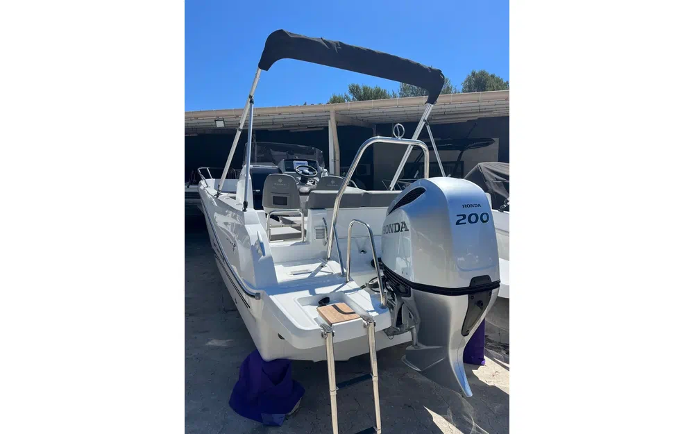 slider 0 Jeanneau Cap Camarat 6.5 CC