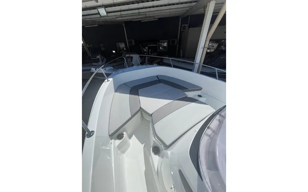 slider 8 Jeanneau Cap Camarat 6.5 CC