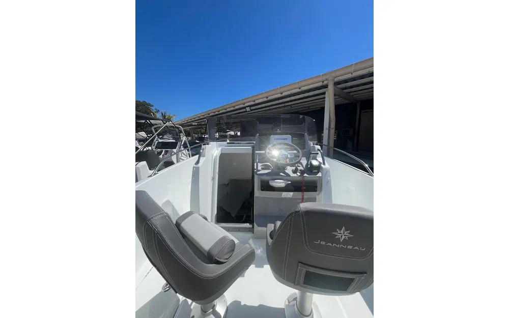 slider 16 Jeanneau Cap Camarat 6.5 CC